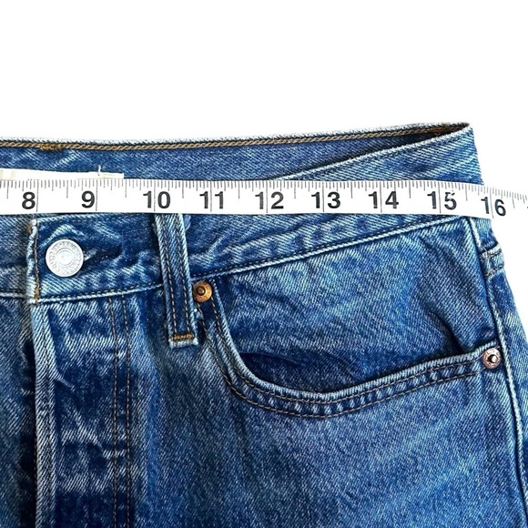 Levi's Women's Wedgie Fit Ankle Jeans - Picture 13 of 15